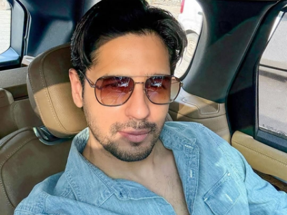 Sidharth Malhotra heads for an early morning shoot for 'Vvan: Force of the Forest' | Sidharth Malhotra heads for an early morning shoot for 'Vvan: Force of the Forest' Sidharth Malhotra heads for an early morning shoot for 'Vvan: Force of the Forest' | Sidharth Malhotra heads for an early morning shoot for 'Vvan: Force of the Forest'