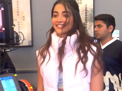 Pooja Hegde quips about becoming a ‘focus puller’ | Pooja Hegde quips about becoming a ‘focus puller’ Pooja Hegde quips about becoming a ‘focus puller’ | Pooja Hegde quips about becoming a ‘focus puller’