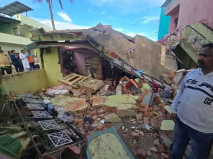 One killed, three injured in Bengaluru blast; Union Minister seeks probe | One killed, three injured in Bengaluru blast; Union Minister seeks probe One killed, three injured in Bengaluru blast; Union Minister seeks probe | One killed, three injured in Bengaluru blast; Union Minister seeks probe