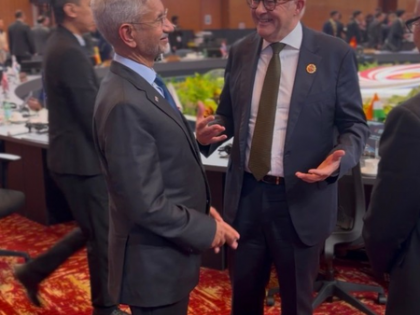 EAM Jaishankar meets Australian PM Albanese in Kuala Lumpur | EAM Jaishankar meets Australian PM Albanese in Kuala Lumpur