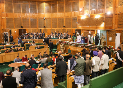 Ruckus mars proceedings in J&K Assembly as NC, BJP members clash with each other | Ruckus mars proceedings in J&K Assembly as NC, BJP members clash with each other