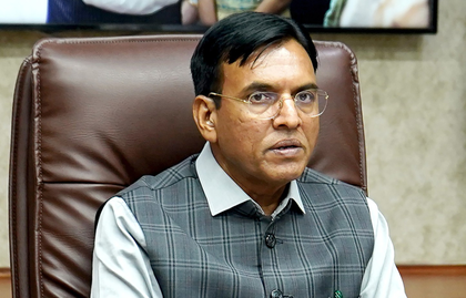 Mansukh Mandaviya hails MY Bharat crossing 2 crore registrations | Mansukh Mandaviya hails MY Bharat crossing 2 crore registrations Mansukh Mandaviya hails MY Bharat crossing 2 crore registrations | Mansukh Mandaviya hails MY Bharat crossing 2 crore registrations