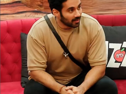 BB 19: Abhishek Bajaj age-shames Kunickaa Sadanand, asks her to leave the house | BB 19: Abhishek Bajaj age-shames Kunickaa Sadanand, asks her to leave the house BB 19: Abhishek Bajaj age-shames Kunickaa Sadanand, asks her to leave the house | BB 19: Abhishek Bajaj age-shames Kunickaa Sadanand, asks her to leave the house