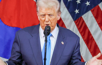 US Fed cuts interest rates as govt shutdown clouds economic outlook | US Fed cuts interest rates as govt shutdown clouds economic outlook US Fed cuts interest rates as govt shutdown clouds economic outlook | US Fed cuts interest rates as govt shutdown clouds economic outlook