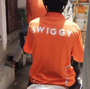 Swiggy’s net loss widens to Rs 1,092 crore in Q2 | Swiggy’s net loss widens to Rs 1,092 crore in Q2 Swiggy’s net loss widens to Rs 1,092 crore in Q2 | Swiggy’s net loss widens to Rs 1,092 crore in Q2