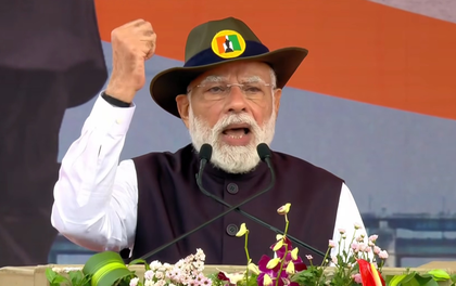 Bharat ghar mein ghus kar maarta hai, this is the India of Sardar Patel: PM Modi at Ekta Diwas | Bharat ghar mein ghus kar maarta hai, this is the India of Sardar Patel: PM Modi at Ekta Diwas Bharat ghar mein ghus kar maarta hai, this is the India of Sardar Patel: PM Modi at Ekta Diwas | Bharat ghar mein ghus kar maarta hai, this is the India of Sardar Patel: PM Modi at Ekta Diwas