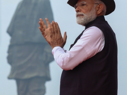 Statue of Unity, a tribute to Sardar Patel, built as result of mass movement, says PM Modi | Statue of Unity, a tribute to Sardar Patel, built as result of mass movement, says PM Modi Statue of Unity, a tribute to Sardar Patel, built as result of mass movement, says PM Modi | Statue of Unity, a tribute to Sardar Patel, built as result of mass movement, says PM Modi