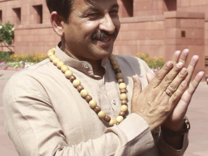 No one can do politics by hurting people’s faith: Manoj Tiwari slams Mahagathbandhan | No one can do politics by hurting people’s faith: Manoj Tiwari slams Mahagathbandhan No one can do politics by hurting people’s faith: Manoj Tiwari slams Mahagathbandhan | No one can do politics by hurting people’s faith: Manoj Tiwari slams Mahagathbandhan