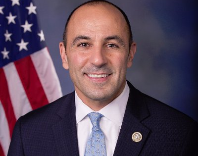 US lawmakers urge Trump to reconsider H-1B visa crackdown | US lawmakers urge Trump to reconsider H-1B visa crackdown US lawmakers urge Trump to reconsider H-1B visa crackdown | US lawmakers urge Trump to reconsider H-1B visa crackdown