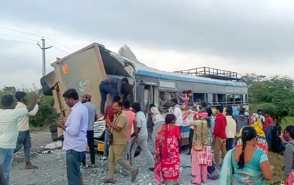 Vice President Radhakrishnan expresses anguish over loss of 20 lives in T'gana accident | Vice President Radhakrishnan expresses anguish over loss of 20 lives in T'gana accident Vice President Radhakrishnan expresses anguish over loss of 20 lives in T'gana accident | Vice President Radhakrishnan expresses anguish over loss of 20 lives in T'gana accident