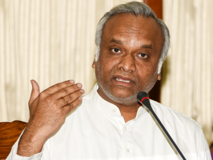 BJP criticises Priyank Kharge over 40 pc decline in startup investment in K'taka | BJP criticises Priyank Kharge over 40 pc decline in startup investment in K'taka