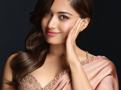 This is how Rashmika Mandanna reacts when a fan asks her to be his Valentine | This is how Rashmika Mandanna reacts when a fan asks her to be his Valentine