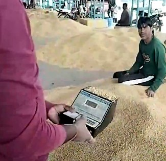 Madhya Pradesh: Bhavantar scheme brings relief to soyabean farmers | Madhya Pradesh: Bhavantar scheme brings relief to soyabean farmers Madhya Pradesh: Bhavantar scheme brings relief to soyabean farmers | Madhya Pradesh: Bhavantar scheme brings relief to soyabean farmers