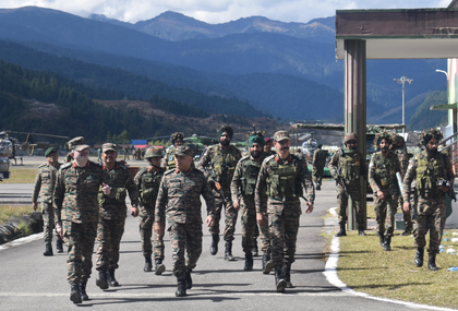 Top Army officer visits forward areas of Arunachal Pradesh ahead of tri-services exercise | Top Army officer visits forward areas of Arunachal Pradesh ahead of tri-services exercise Top Army officer visits forward areas of Arunachal Pradesh ahead of tri-services exercise | Top Army officer visits forward areas of Arunachal Pradesh ahead of tri-services exercise
