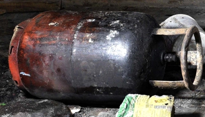 Rajasthan: Cylinders explode at Jodhpur wedding venue; 11 injured, 2 critical | Rajasthan: Cylinders explode at Jodhpur wedding venue; 11 injured, 2 critical Rajasthan: Cylinders explode at Jodhpur wedding venue; 11 injured, 2 critical | Rajasthan: Cylinders explode at Jodhpur wedding venue; 11 injured, 2 critical