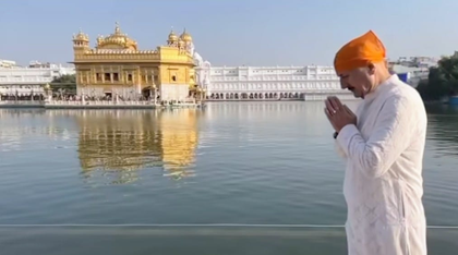 Anupam Kher pens heartfelt wishes on Guru Nanak Jayanti | Anupam Kher pens heartfelt wishes on Guru Nanak Jayanti Anupam Kher pens heartfelt wishes on Guru Nanak Jayanti | Anupam Kher pens heartfelt wishes on Guru Nanak Jayanti