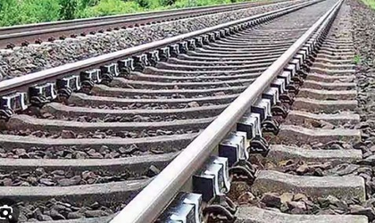 Six pilgrims killed in train accident at UP’s Chunar station | Six pilgrims killed in train accident at UP’s Chunar station Six pilgrims killed in train accident at UP’s Chunar station | Six pilgrims killed in train accident at UP’s Chunar station