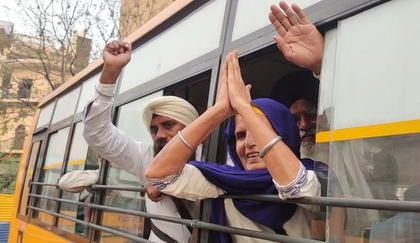 ‘You are Hindus’: Pakistan denies entry to 14 Indian pilgrims | ‘You are Hindus’: Pakistan denies entry to 14 Indian pilgrims