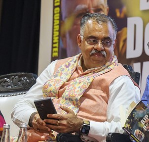 BJP hits back, calls charges ‘baseless’ as Rahul Gandhi alleges massive voter fraud in Haryana | BJP hits back, calls charges ‘baseless’ as Rahul Gandhi alleges massive voter fraud in Haryana BJP hits back, calls charges ‘baseless’ as Rahul Gandhi alleges massive voter fraud in Haryana | BJP hits back, calls charges ‘baseless’ as Rahul Gandhi alleges massive voter fraud in Haryana