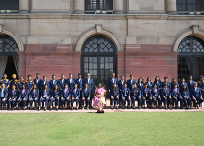 President Droupadi Murmu hosts Women’s ODI WC-winning Indian team at Rashtrapati Bhavan | President Droupadi Murmu hosts Women’s ODI WC-winning Indian team at Rashtrapati Bhavan President Droupadi Murmu hosts Women’s ODI WC-winning Indian team at Rashtrapati Bhavan | President Droupadi Murmu hosts Women’s ODI WC-winning Indian team at Rashtrapati Bhavan