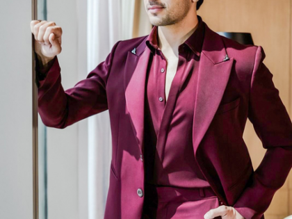 Sidharth Malhotra welcomes Katrina Kaif and Vicky Kaushal to the ‘parenthood club’ | Sidharth Malhotra welcomes Katrina Kaif and Vicky Kaushal to the ‘parenthood club’ Sidharth Malhotra welcomes Katrina Kaif and Vicky Kaushal to the ‘parenthood club’ | Sidharth Malhotra welcomes Katrina Kaif and Vicky Kaushal to the ‘parenthood club’