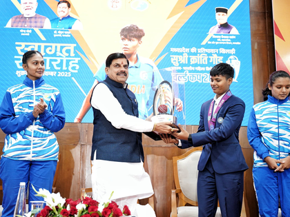 MP CM promises reinstatement for cricketer Kranti Gaud's suspended father | MP CM promises reinstatement for cricketer Kranti Gaud's suspended father