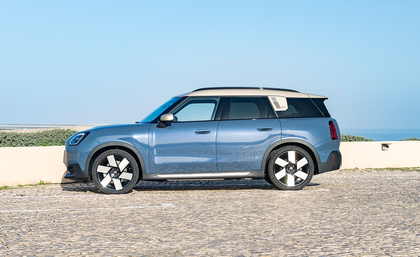 MINI launches electric SUV Countryman SE All4 in India | MINI launches electric SUV Countryman SE All4 in India MINI launches electric SUV Countryman SE All4 in India | MINI launches electric SUV Countryman SE All4 in India