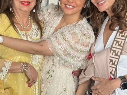 Isha Koppikar says 'Miss you deeply, Aunty Zarine' as she remembers Sussanne Khan's mother | Isha Koppikar says 'Miss you deeply, Aunty Zarine' as she remembers Sussanne Khan's mother Isha Koppikar says 'Miss you deeply, Aunty Zarine' as she remembers Sussanne Khan's mother | Isha Koppikar says 'Miss you deeply, Aunty Zarine' as she remembers Sussanne Khan's mother