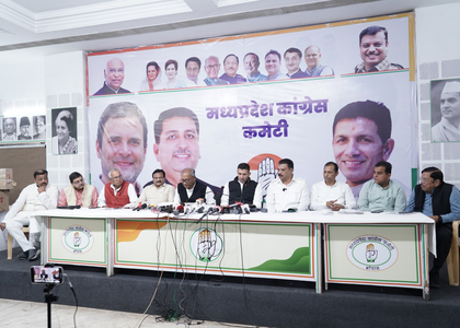 1.5 lakh RSS workers enrolled as BLOs in MP: Congress | 1.5 lakh RSS workers enrolled as BLOs in MP: Congress