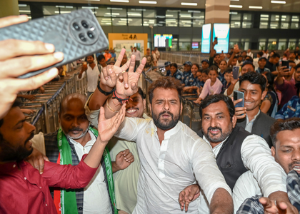 Khesari Lal hints at stepping away from politics after electoral defeat | Khesari Lal hints at stepping away from politics after electoral defeat Khesari Lal hints at stepping away from politics after electoral defeat | Khesari Lal hints at stepping away from politics after electoral defeat