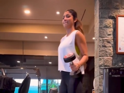 Shilpa Shetty has a new workout challenge for all the fitness freaks out there | Shilpa Shetty has a new workout challenge for all the fitness freaks out there Shilpa Shetty has a new workout challenge for all the fitness freaks out there | Shilpa Shetty has a new workout challenge for all the fitness freaks out there