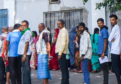 Bihar records 68.79 pc turnout in phase 2; polling remains peaceful (Round Up) | Bihar records 68.79 pc turnout in phase 2; polling remains peaceful (Round Up)