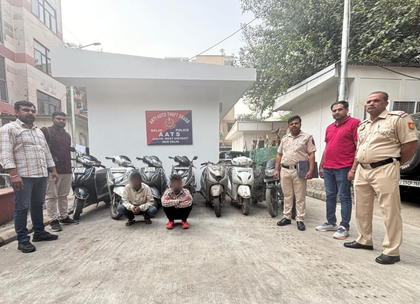 Delhi Police nab two auto-lifters; recover stolen scooters, motorcycles | Delhi Police nab two auto-lifters; recover stolen scooters, motorcycles