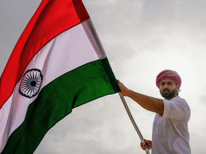 BB19: Shoaib Ibrahim slams troll accusing him of supporting Farrhana Bhatt because she is Muslim | BB19: Shoaib Ibrahim slams troll accusing him of supporting Farrhana Bhatt because she is Muslim