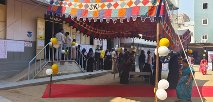 Jubilee Hills sees low voter turnout despite all efforts by EC | Jubilee Hills sees low voter turnout despite all efforts by EC