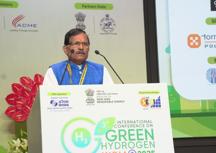 India on track to command 10 pc of global green hydrogen demand by 2030: Minister | India on track to command 10 pc of global green hydrogen demand by 2030: Minister India on track to command 10 pc of global green hydrogen demand by 2030: Minister | India on track to command 10 pc of global green hydrogen demand by 2030: Minister