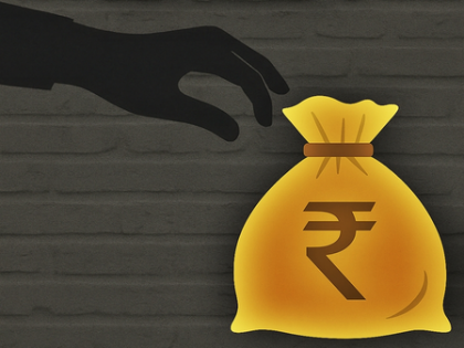 Burglary at IAS officer's home in Bhopal; jewellery, valuables worth Rs 10 lakh stolen | Burglary at IAS officer's home in Bhopal; jewellery, valuables worth Rs 10 lakh stolen