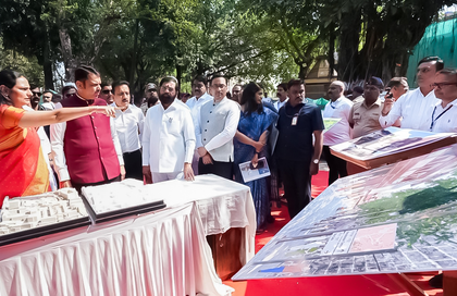 Maha CM lays foundation stone for development works for Nashik Kumbh Mela | Maha CM lays foundation stone for development works for Nashik Kumbh Mela