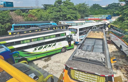 AIADMK, BJP urge TN govt to resolve bus strike issue | AIADMK, BJP urge TN govt to resolve bus strike issue