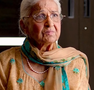 Bollywood gives veteran actress Kamini Kaushal’s funeral a miss, family performs last rites | Bollywood gives veteran actress Kamini Kaushal’s funeral a miss, family performs last rites