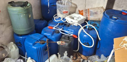 Clandestine drug lab unearthed in Rajasthan’s Sirohi district, 5 held | Clandestine drug lab unearthed in Rajasthan’s Sirohi district, 5 held Clandestine drug lab unearthed in Rajasthan’s Sirohi district, 5 held | Clandestine drug lab unearthed in Rajasthan’s Sirohi district, 5 held