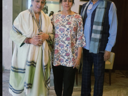 Shatrughan Sinha visits Hema Malini to offer wishes for Dharmendra's speedy recovery | Shatrughan Sinha visits Hema Malini to offer wishes for Dharmendra's speedy recovery Shatrughan Sinha visits Hema Malini to offer wishes for Dharmendra's speedy recovery | Shatrughan Sinha visits Hema Malini to offer wishes for Dharmendra's speedy recovery