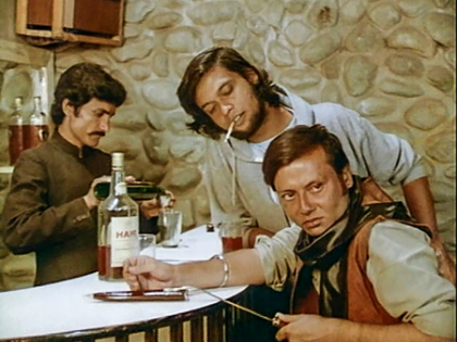 Sudhir Mishra shares throwback picture of his 24-year-old self from ‘Khamosh’ | Sudhir Mishra shares throwback picture of his 24-year-old self from ‘Khamosh’ Sudhir Mishra shares throwback picture of his 24-year-old self from ‘Khamosh’ | Sudhir Mishra shares throwback picture of his 24-year-old self from ‘Khamosh’