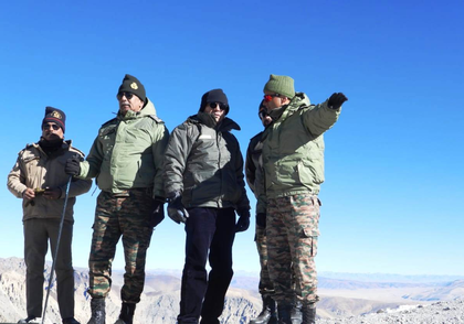 Defence Secretary reviews roads, infra in Central Sector's forward locations | Defence Secretary reviews roads, infra in Central Sector's forward locations Defence Secretary reviews roads, infra in Central Sector's forward locations | Defence Secretary reviews roads, infra in Central Sector's forward locations