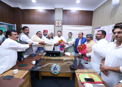 Bihar results: RJD holds review meeting; leaders allege EVM manipulation | Bihar results: RJD holds review meeting; leaders allege EVM manipulation Bihar results: RJD holds review meeting; leaders allege EVM manipulation | Bihar results: RJD holds review meeting; leaders allege EVM manipulation