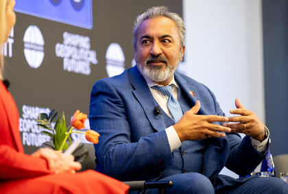 US lawmakers introduce bipartisan resolution to defend India ties | US lawmakers introduce bipartisan resolution to defend India ties US lawmakers introduce bipartisan resolution to defend India ties | US lawmakers introduce bipartisan resolution to defend India ties