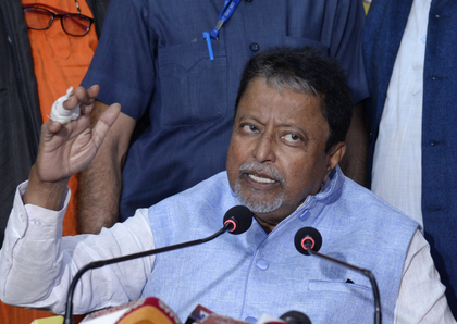 Bengal Assembly secretariat likely to challenge HC’s order on Mukul Roy’s MLA status | Bengal Assembly secretariat likely to challenge HC’s order on Mukul Roy’s MLA status