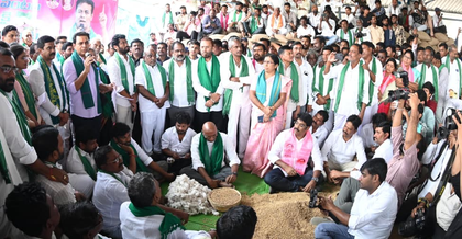 KTR meets cotton farmers, flays Centre, Telangana govt for 'ignoring' their pleas | KTR meets cotton farmers, flays Centre, Telangana govt for 'ignoring' their pleas KTR meets cotton farmers, flays Centre, Telangana govt for 'ignoring' their pleas | KTR meets cotton farmers, flays Centre, Telangana govt for 'ignoring' their pleas