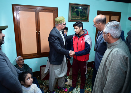 Nowgam explosion: CM Omar Abdullah visits families; seeks clarity on blast | Nowgam explosion: CM Omar Abdullah visits families; seeks clarity on blast