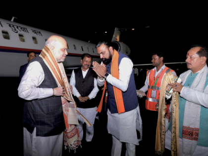 HM Amit Shah in Patna to attend swearing-in of Nitish Kumar | HM Amit Shah in Patna to attend swearing-in of Nitish Kumar